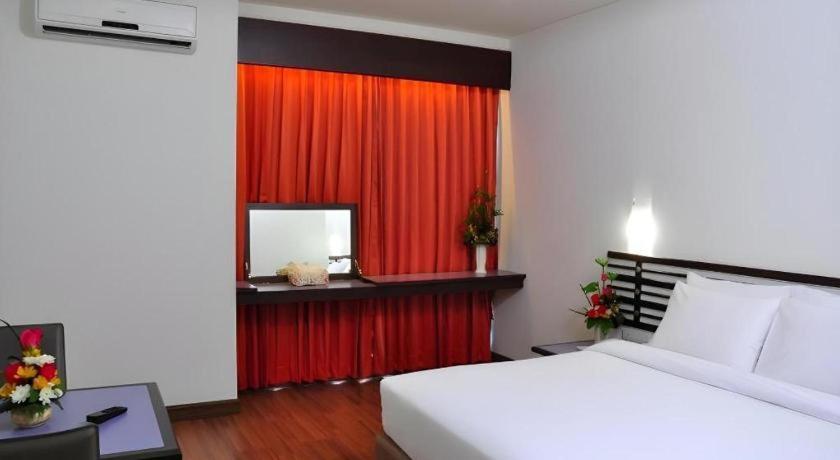 The Color Hotel Hat Yai Luaran gambar