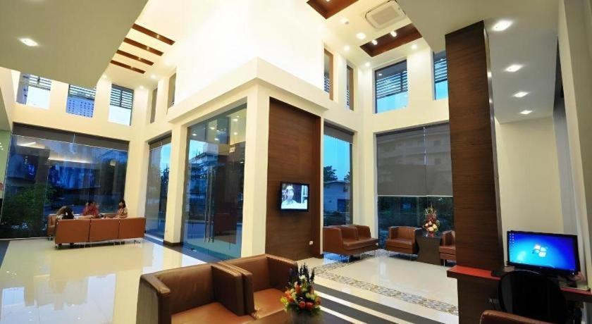 The Color Hotel Hat Yai Luaran gambar